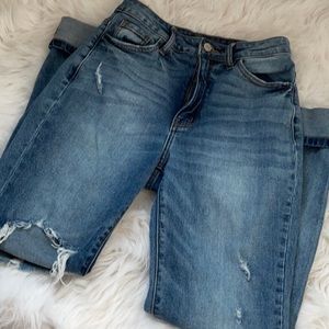 FashionNova boyfriend jeans